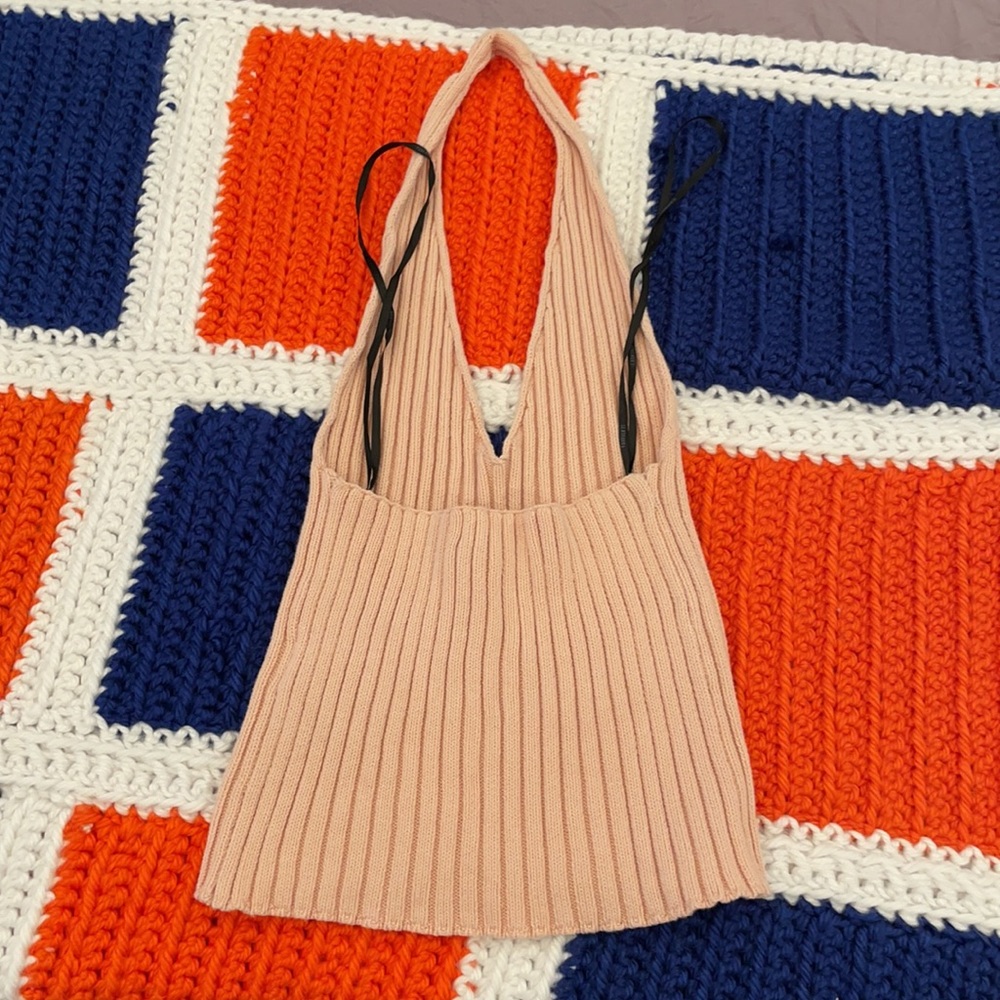 Halter top - Picture 3 of 4